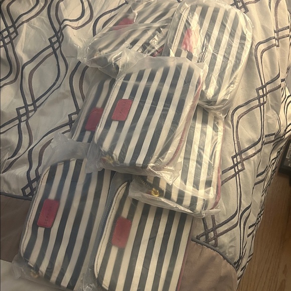 BUNDLE OF 7 SEPHORA MAKEUP COSMETIC BAGS NIP - Picture 1 of 3